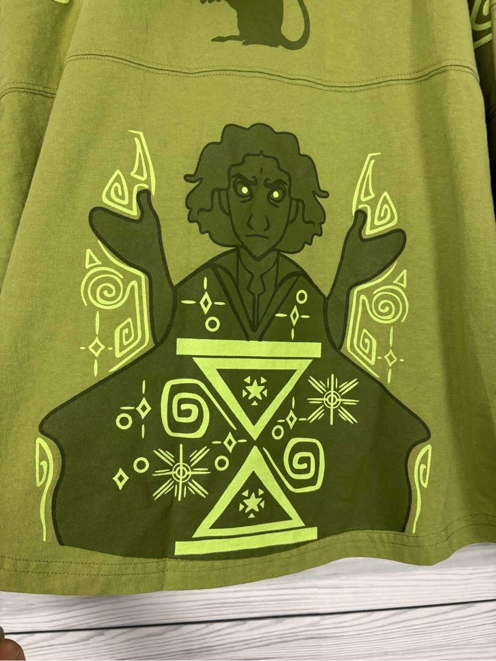 Disney Encanto green hooded spirit jersey size small - Picture 9 of 12